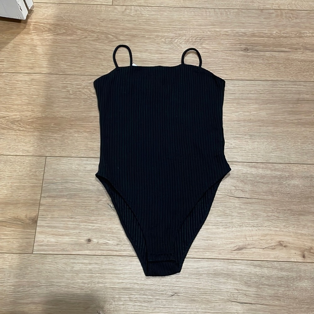 Never been worn black ribbed black bodysuit from top shop